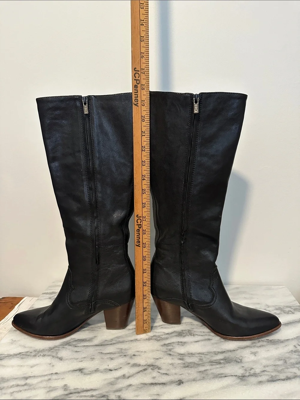 FRYE Reed Inside Zip Tall Boots Black Leather Knee High Heeled Style 70904 8M